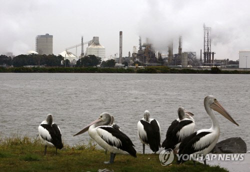 호주 뉴사우스웨일스주 뉴캐슬에 위치한 비료회사 야라의 질산암모늄 생산공장.  (사진=EPA연합뉴스)
